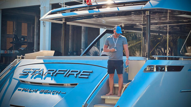 Poseidon Yachting célèbre ses 20 ans de succès dans le yachting et la vente de bateaux. Fondée par François PRIETO, l'entreprise s'est distinguée par ses innovations et sa capacité à diversifier ses activités. Parfaite pour les amateurs de nautisme à la recherche de qualité et d'innovation.